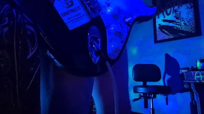 mjmckenzie55f20 live cam on Cam4