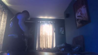 mjmckenzie55f20 live cam on Cam4