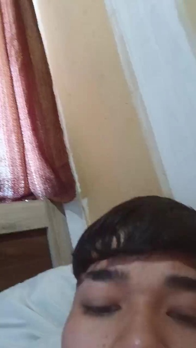 mkdr1 live cam on Cam4