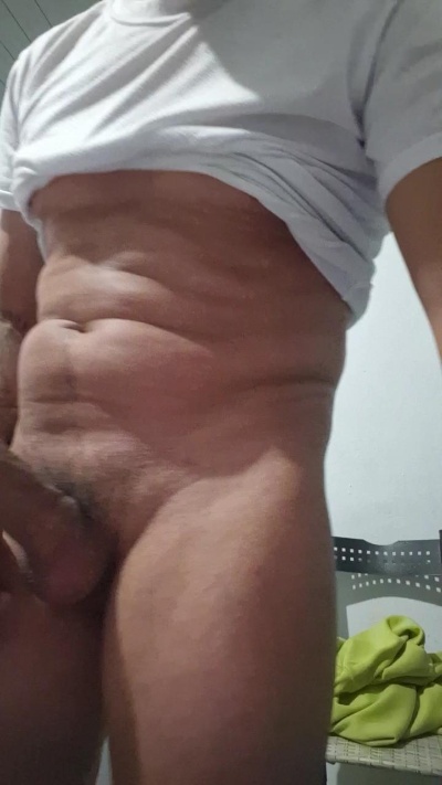 mlkaoatv2 live cam on Cam4
