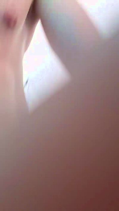 mmmchut3 live cam on Cam4