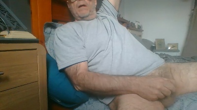 moggie1962 live cam on Cam4