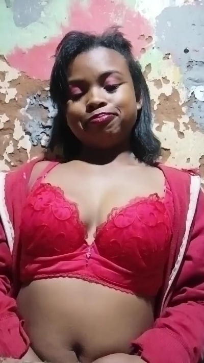 moha1 live cam on Cam4
