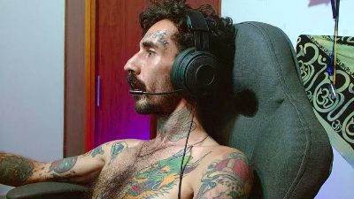 mohikano_97 live cam on Cam4