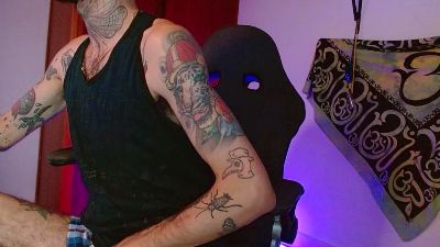 mohikano_97 live cam on Cam4