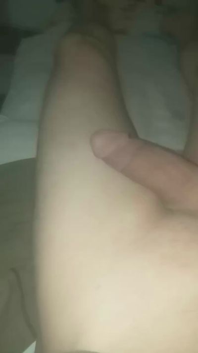 mohmd72 live cam on Cam4