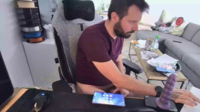 moi92160 live cam on Cam4