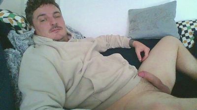 moinuxxx live cam on Cam4