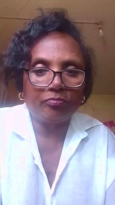 momsexy_xxx live cam on Cam4