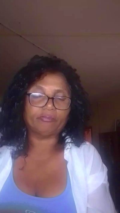 momsexy_xxx live cam on Cam4