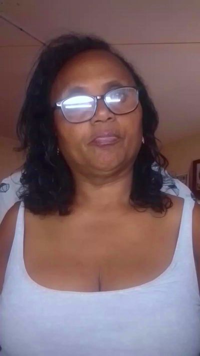 momsexy_xxx live cam on Cam4