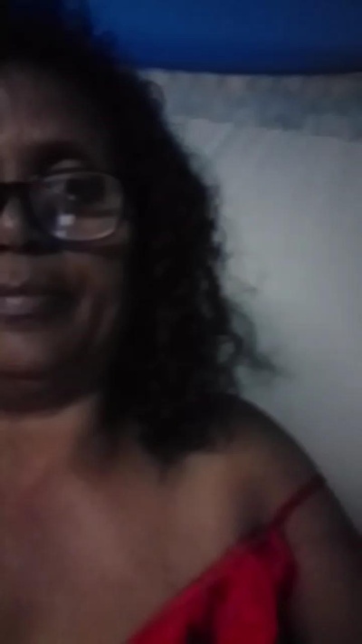 momsexy_xxx live cam on Cam4