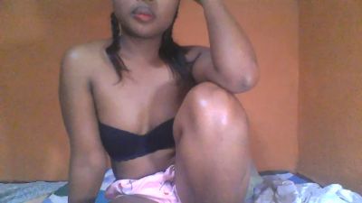 monamour1 live cam on Cam4