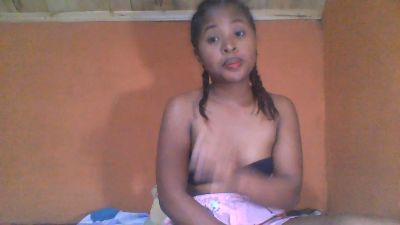 monamour1 live cam on Cam4