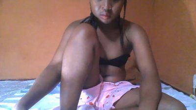 monamour1 live cam on Cam4