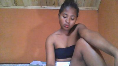 monamour1 live cam on Cam4