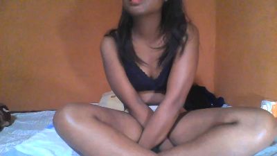 monamour1 live cam on Cam4