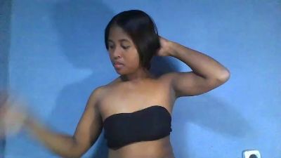 monamour1 live cam on Cam4