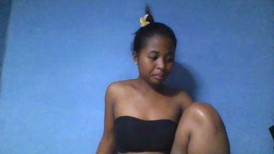 monamour1 live cam on Cam4