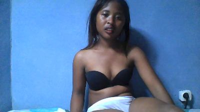 monamour1 live cam on Cam4