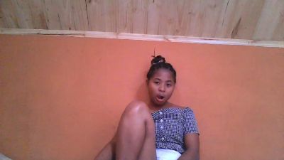 monamour1 live cam on Cam4