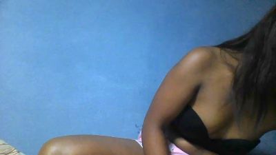 monamour1 live cam on Cam4