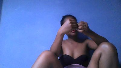 monamour1 live cam on Cam4
