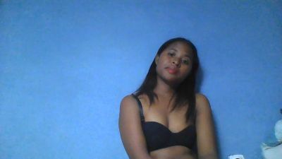 monamour1 live cam on Cam4