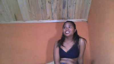 monamour1 live cam on Cam4