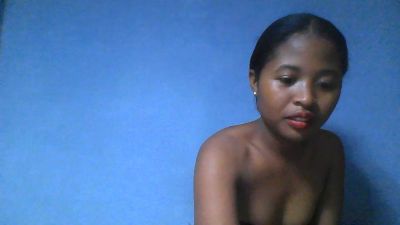 monamour1 live cam on Cam4