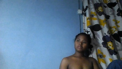 monamour1 live cam on Cam4