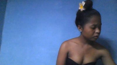 monamour1 live cam on Cam4