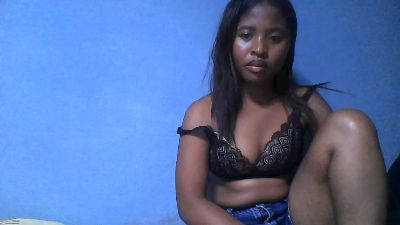 monamour1 live cam on Cam4