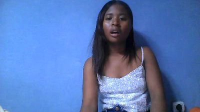 monamour1 live cam on Cam4