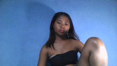 monamour1 live cam on Cam4
