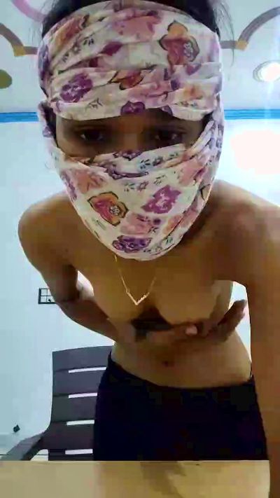 monika3 live cam on Cam4