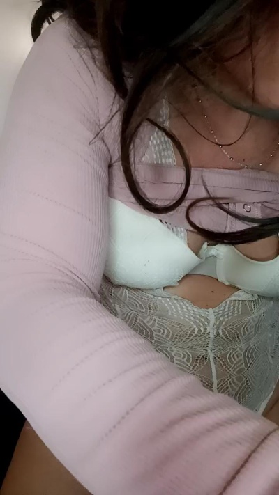 monique97 Live Cam on Cam4