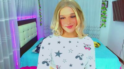 monserrat18 live cam on Cam4