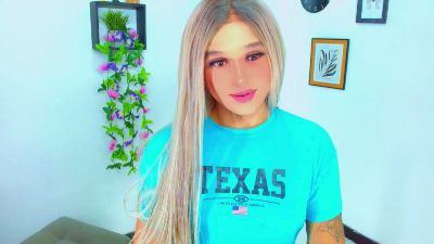 monserrat18 live cam on Cam4