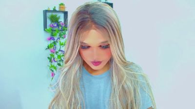monserrat18 live cam on Cam4