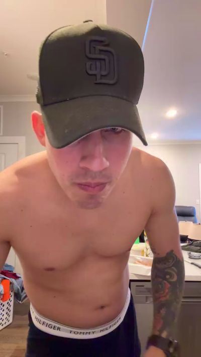 monster_big3 live cam on Cam4