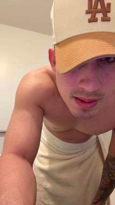 monster_big3 live cam on Cam4