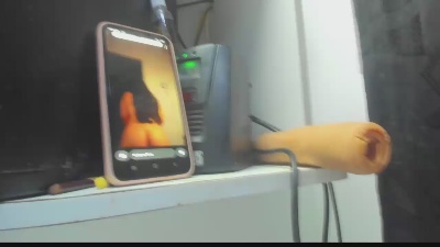monsterhairy22c live cam on Cam4