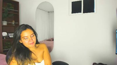 moon_solaris live cam on Cam4