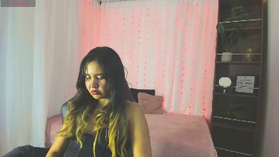 moon_solaris live cam on Cam4