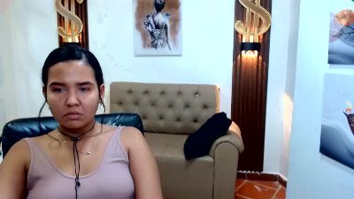 moon_solaris live cam on Cam4