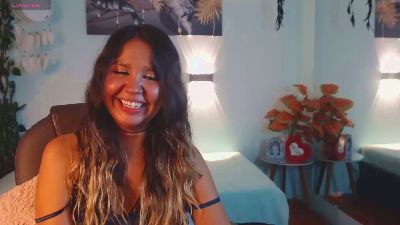 moon_solaris live cam on Cam4