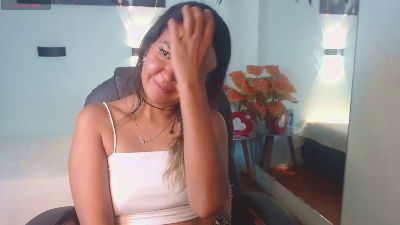 moon_solaris live cam on Cam4
