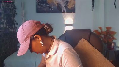 moon_solaris live cam on Cam4