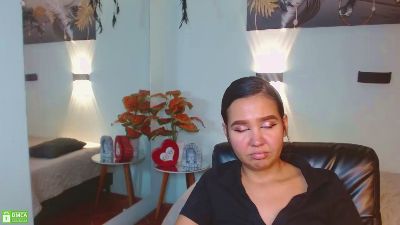 moon_solaris live cam on Cam4